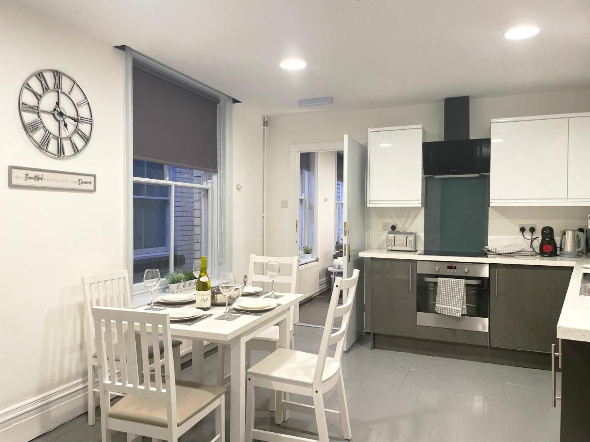 Central Penthouse By Hnfc Stays ニューカッスル・アポン・タイン エクステリア 写真